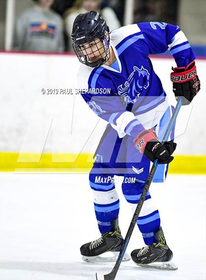 Thumbnail 2 in Valor Christian vs. Ralston Valley (CHSAA 5A 2nd Round Playoff) photogallery.