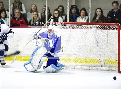 Thumbnail 2 in Valor Christian vs. Ralston Valley (CHSAA 5A 2nd Round Playoff) photogallery.