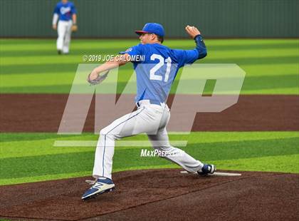 Thumbnail 1 in Reagan [Ronald] vs Westlake (UIL 6A Regional Quarterfinals) photogallery.