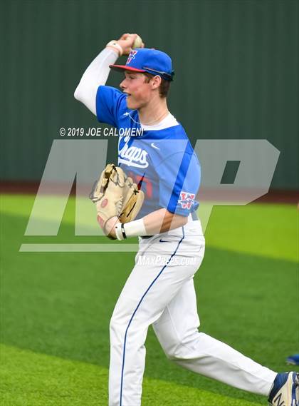 Thumbnail 2 in Reagan [Ronald] vs Westlake (UIL 6A Regional Quarterfinals) photogallery.