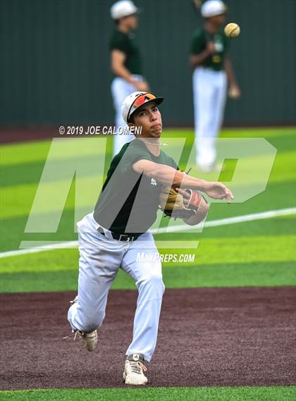 Thumbnail 2 in Reagan [Ronald] vs Westlake (UIL 6A Regional Quarterfinals) photogallery.