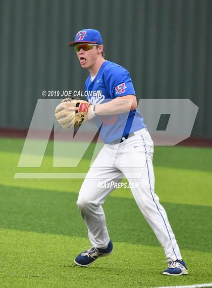 Thumbnail 1 in Reagan [Ronald] vs Westlake (UIL 6A Regional Quarterfinals) photogallery.