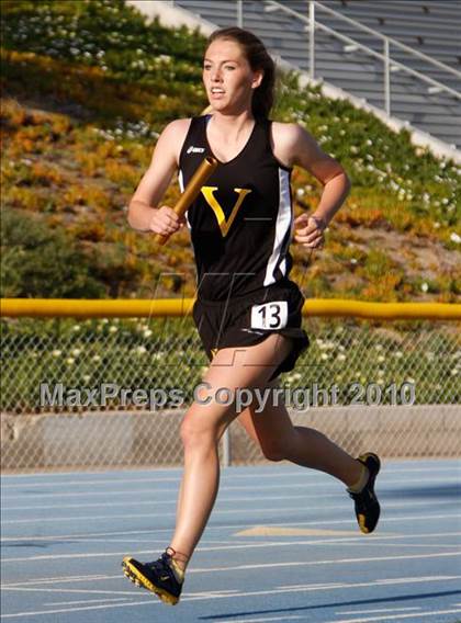 Thumbnail 1 in Camarillo Classic (4x800m Girls) photogallery.