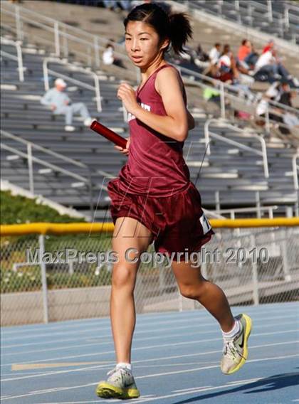 Thumbnail 2 in Camarillo Classic (4x800m Girls) photogallery.