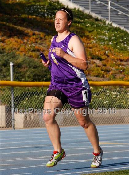 Thumbnail 2 in Camarillo Classic (4x800m Girls) photogallery.