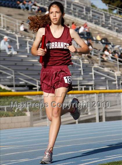 Thumbnail 2 in Camarillo Classic (4x800m Girls) photogallery.
