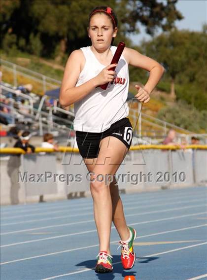 Thumbnail 2 in Camarillo Classic (4x800m Girls) photogallery.
