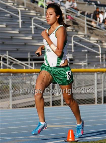 Thumbnail 2 in Camarillo Classic (4x800m Girls) photogallery.