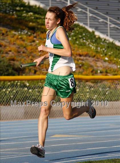 Thumbnail 2 in Camarillo Classic (4x800m Girls) photogallery.