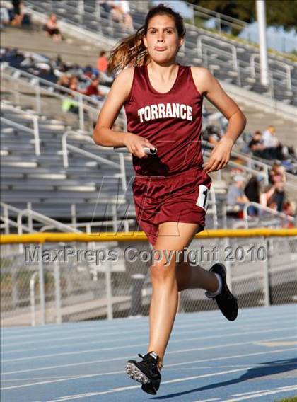Thumbnail 3 in Camarillo Classic (4x800m Girls) photogallery.
