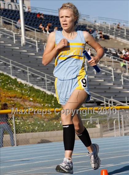 Thumbnail 1 in Camarillo Classic (4x800m Girls) photogallery.