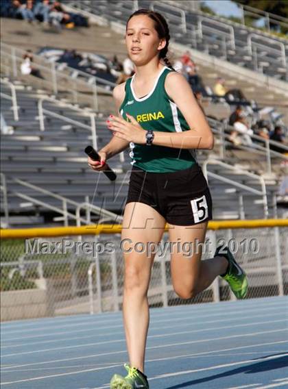 Thumbnail 1 in Camarillo Classic (4x800m Girls) photogallery.