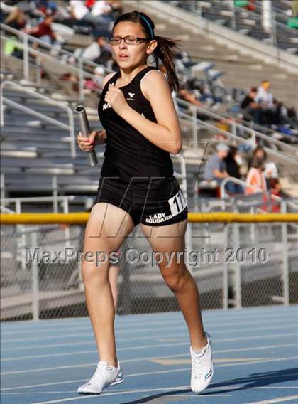 Thumbnail 2 in Camarillo Classic (4x800m Girls) photogallery.