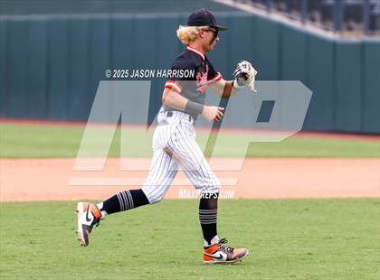 Thumbnail 2 in New Home vs. Centerville (UIL Baseball 2A D1 Final) photogallery.