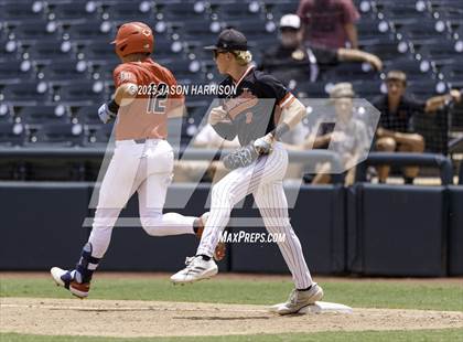 Thumbnail 2 in New Home vs. Centerville (UIL Baseball 2A D1 Final) photogallery.