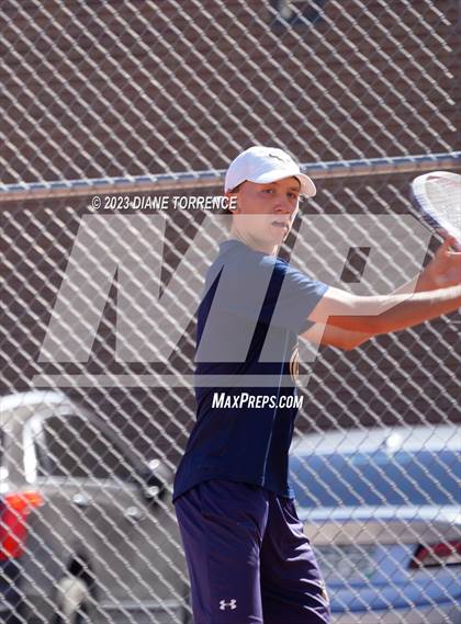 Thumbnail 2 in Coronado vs Palmer Ridge (CHSAA 4A Round 1) photogallery.