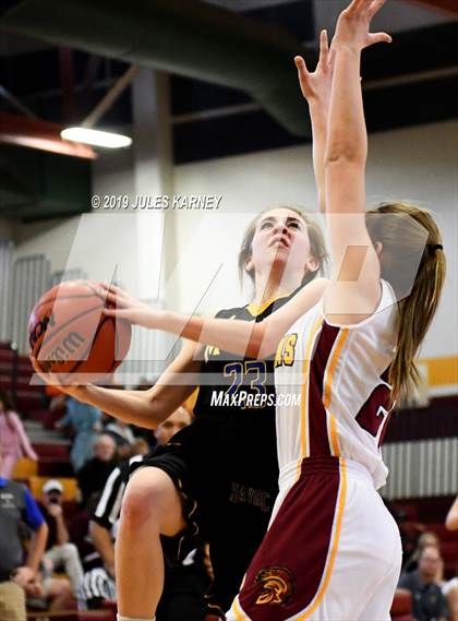 Thumbnail 3 in Pahrump Valley vs Moapa Valley (NIAA 3A Semifinal) photogallery.