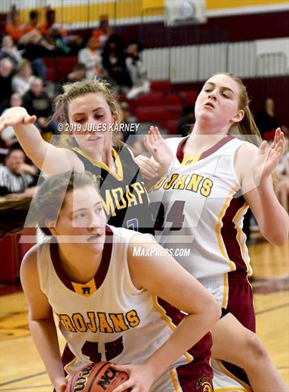 Thumbnail 3 in Pahrump Valley vs Moapa Valley (NIAA 3A Semifinal) photogallery.
