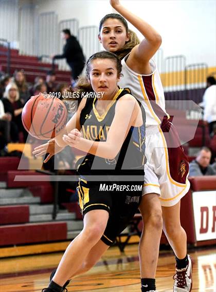 Thumbnail 3 in Pahrump Valley vs Moapa Valley (NIAA 3A Semifinal) photogallery.