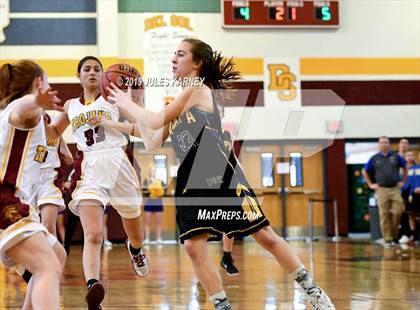 Thumbnail 2 in Pahrump Valley vs Moapa Valley (NIAA 3A Semifinal) photogallery.