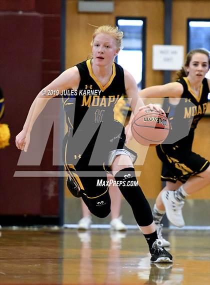 Thumbnail 2 in Pahrump Valley vs Moapa Valley (NIAA 3A Semifinal) photogallery.