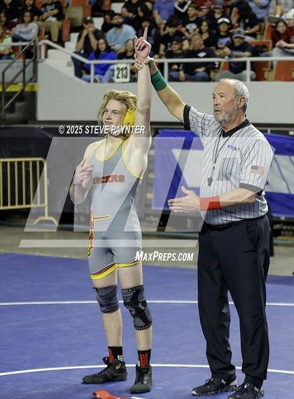 Thumbnail 1 in AIA Finals (Div 3) photogallery.