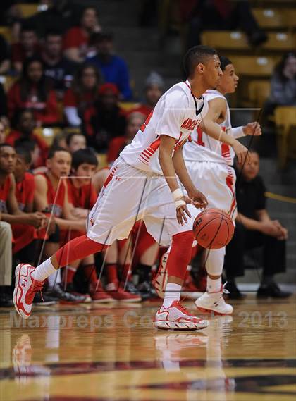 Thumbnail 2 in Denver East vs. Eaglecrest (CHSAA 5A Final) photogallery.