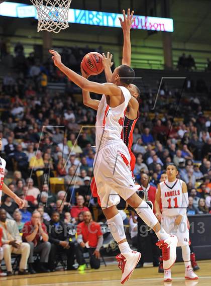 Thumbnail 2 in Denver East vs. Eaglecrest (CHSAA 5A Final) photogallery.