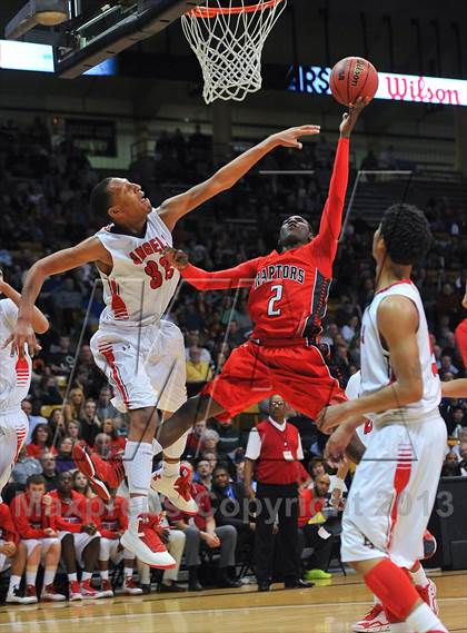 Thumbnail 3 in Denver East vs. Eaglecrest (CHSAA 5A Final) photogallery.