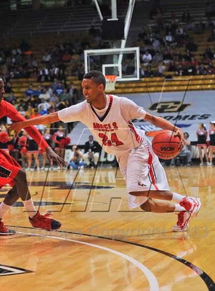 Thumbnail 3 in Denver East vs. Eaglecrest (CHSAA 5A Final) photogallery.