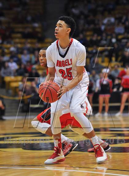 Thumbnail 2 in Denver East vs. Eaglecrest (CHSAA 5A Final) photogallery.