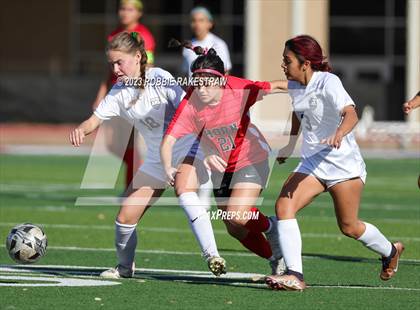 Thumbnail 3 in Arlington vs. Horn (Duncanville Classic) photogallery.