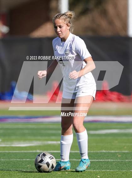 Thumbnail 3 in Arlington vs. Horn (Duncanville Classic) photogallery.