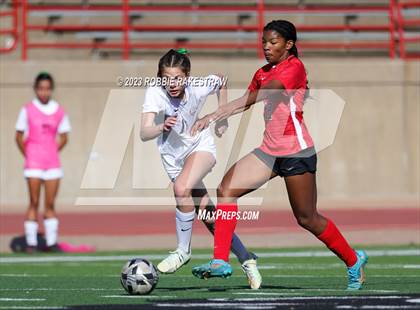 Thumbnail 3 in Arlington vs. Horn (Duncanville Classic) photogallery.