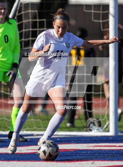 Thumbnail 2 in Arlington vs. Horn (Duncanville Classic) photogallery.