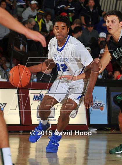 Thumbnail 1 in Bishop Gorman vs. De La Salle (MaxPreps Holiday Classic) photogallery.