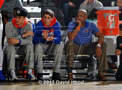 Thumbnail 3 in Bishop Gorman vs. De La Salle (MaxPreps Holiday Classic) photogallery.