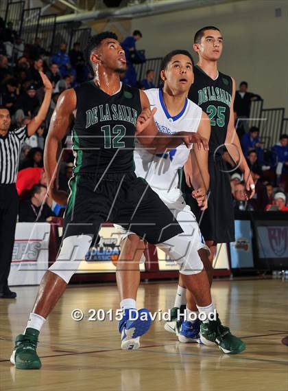 Thumbnail 2 in Bishop Gorman vs. De La Salle (MaxPreps Holiday Classic) photogallery.