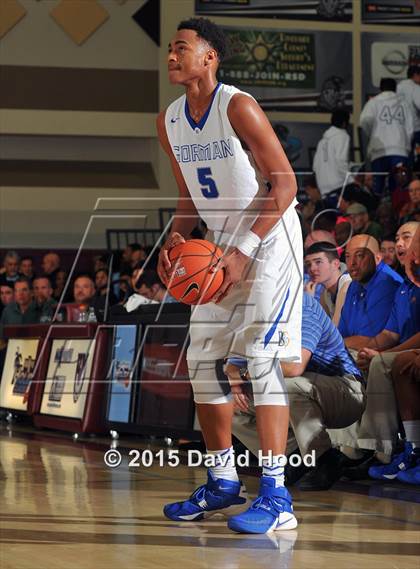 Thumbnail 2 in Bishop Gorman vs. De La Salle (MaxPreps Holiday Classic) photogallery.