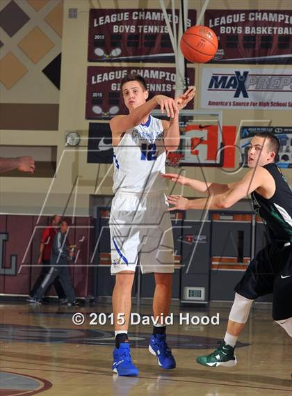 Thumbnail 1 in Bishop Gorman vs. De La Salle (MaxPreps Holiday Classic) photogallery.