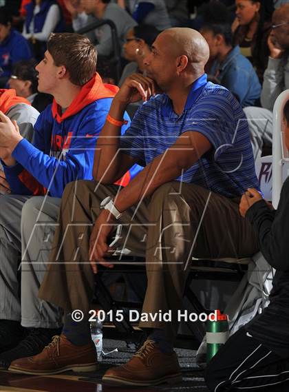 Thumbnail 2 in Bishop Gorman vs. De La Salle (MaxPreps Holiday Classic) photogallery.