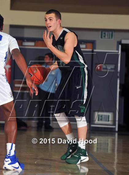 Thumbnail 3 in Bishop Gorman vs. De La Salle (MaxPreps Holiday Classic) photogallery.
