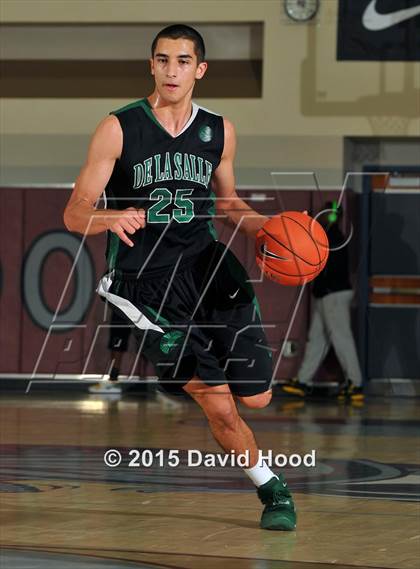 Thumbnail 1 in Bishop Gorman vs. De La Salle (MaxPreps Holiday Classic) photogallery.