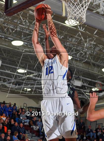 Thumbnail 2 in Bishop Gorman vs. De La Salle (MaxPreps Holiday Classic) photogallery.