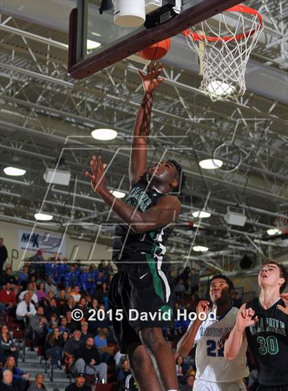 Thumbnail 1 in Bishop Gorman vs. De La Salle (MaxPreps Holiday Classic) photogallery.