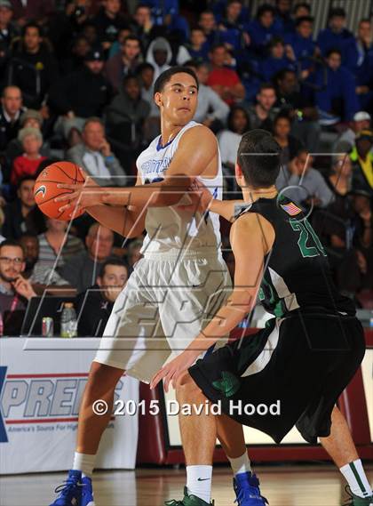 Thumbnail 3 in Bishop Gorman vs. De La Salle (MaxPreps Holiday Classic) photogallery.
