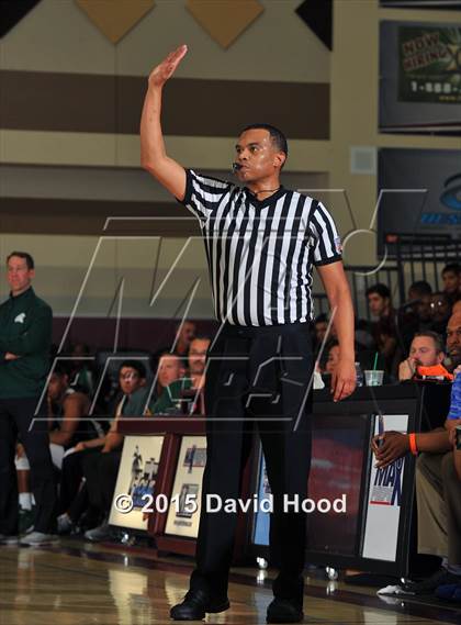 Thumbnail 2 in Bishop Gorman vs. De La Salle (MaxPreps Holiday Classic) photogallery.