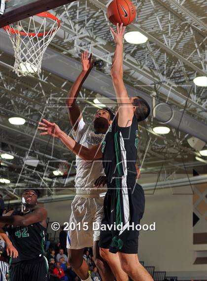 Thumbnail 3 in Bishop Gorman vs. De La Salle (MaxPreps Holiday Classic) photogallery.