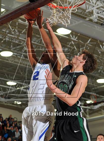 Thumbnail 2 in Bishop Gorman vs. De La Salle (MaxPreps Holiday Classic) photogallery.