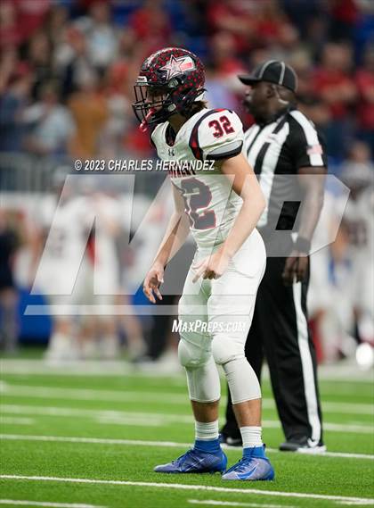 Thumbnail 2 in Cuero vs. Wimberley (UIL 4A Division II Semifinal) photogallery.